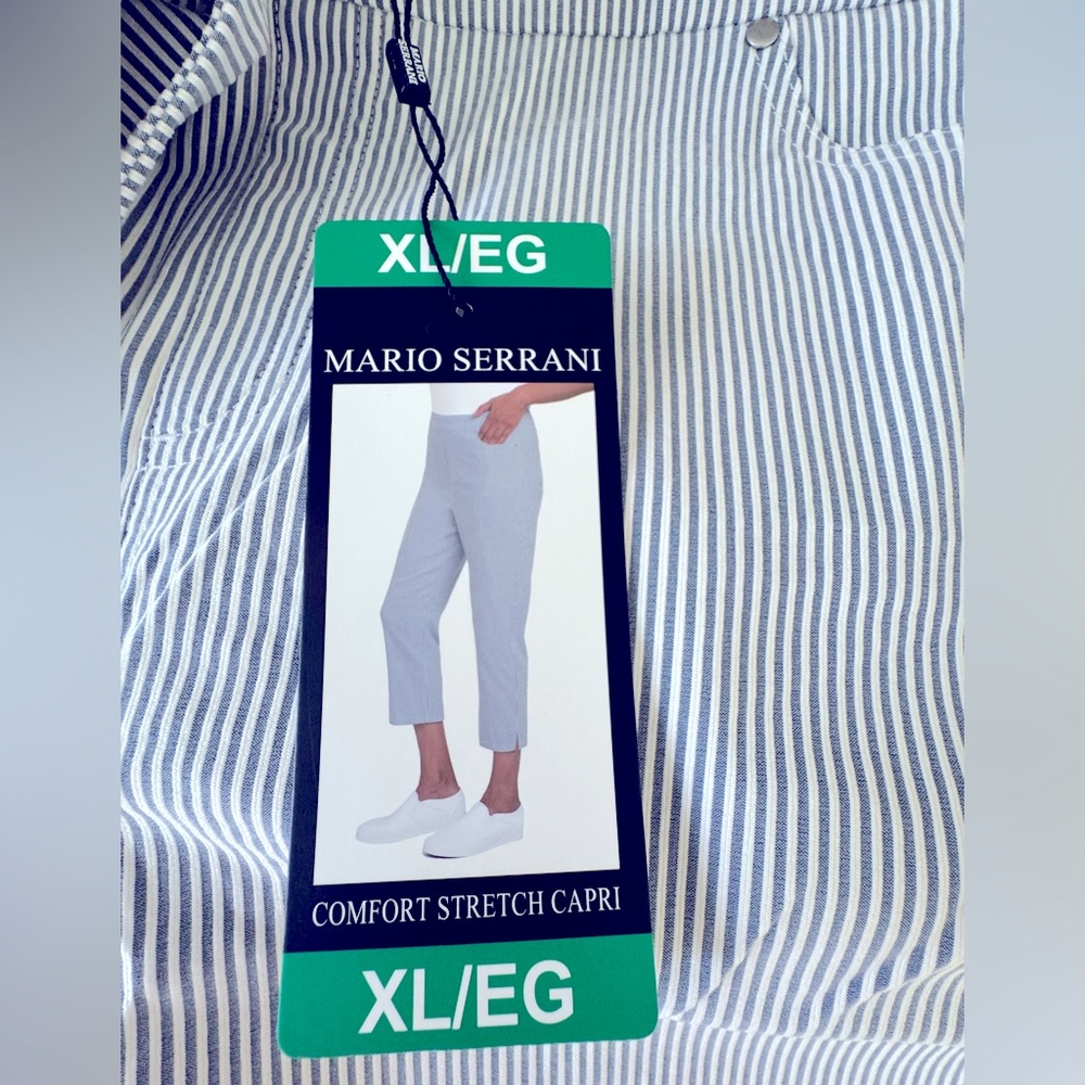 NWT Mario Serrani Women's Pull-On Capri, Blue White Stripe,XL